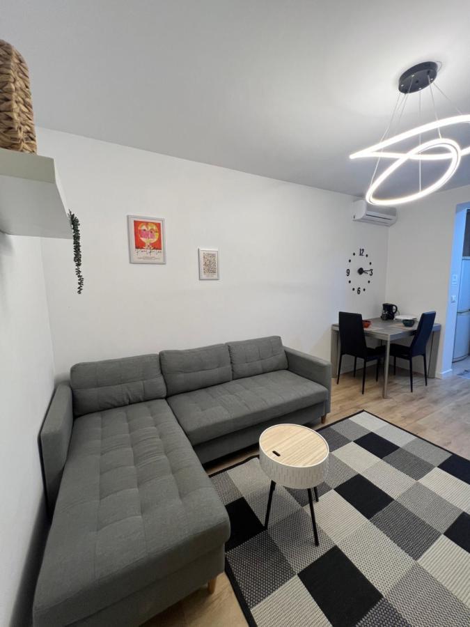 New Bazaar Cane Apartment 3 Tirana Eksteriør billede